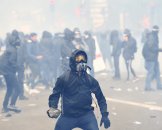 scontri a parigi